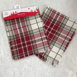 Set of 2 Smart living holiday plaid table runners
